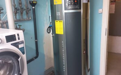 Einbau eines neuen Warmwasserboilers von Oekoboilers